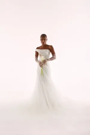 Captivating One-Shoulder Tulle Wedding Dress with Romantic Draped Waves