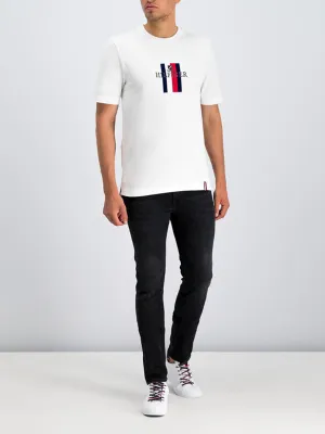 Flag Crest Relaxed Fit Tee