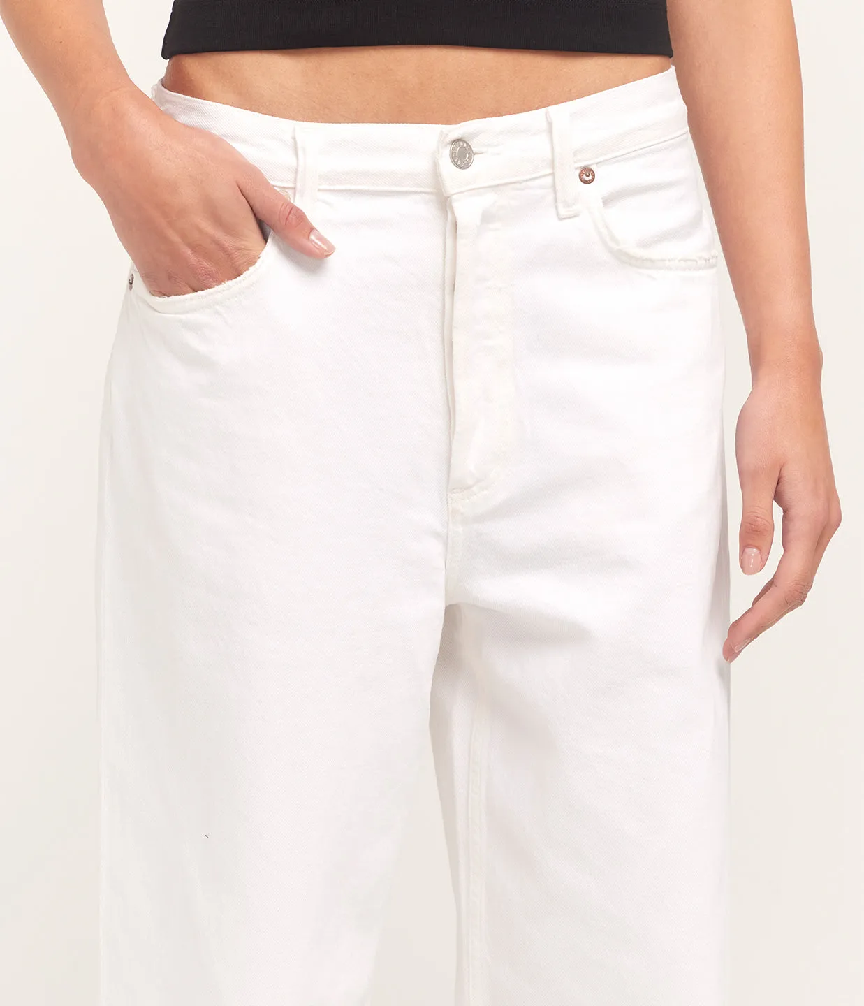 Koko High Rise Straight Jean in White
