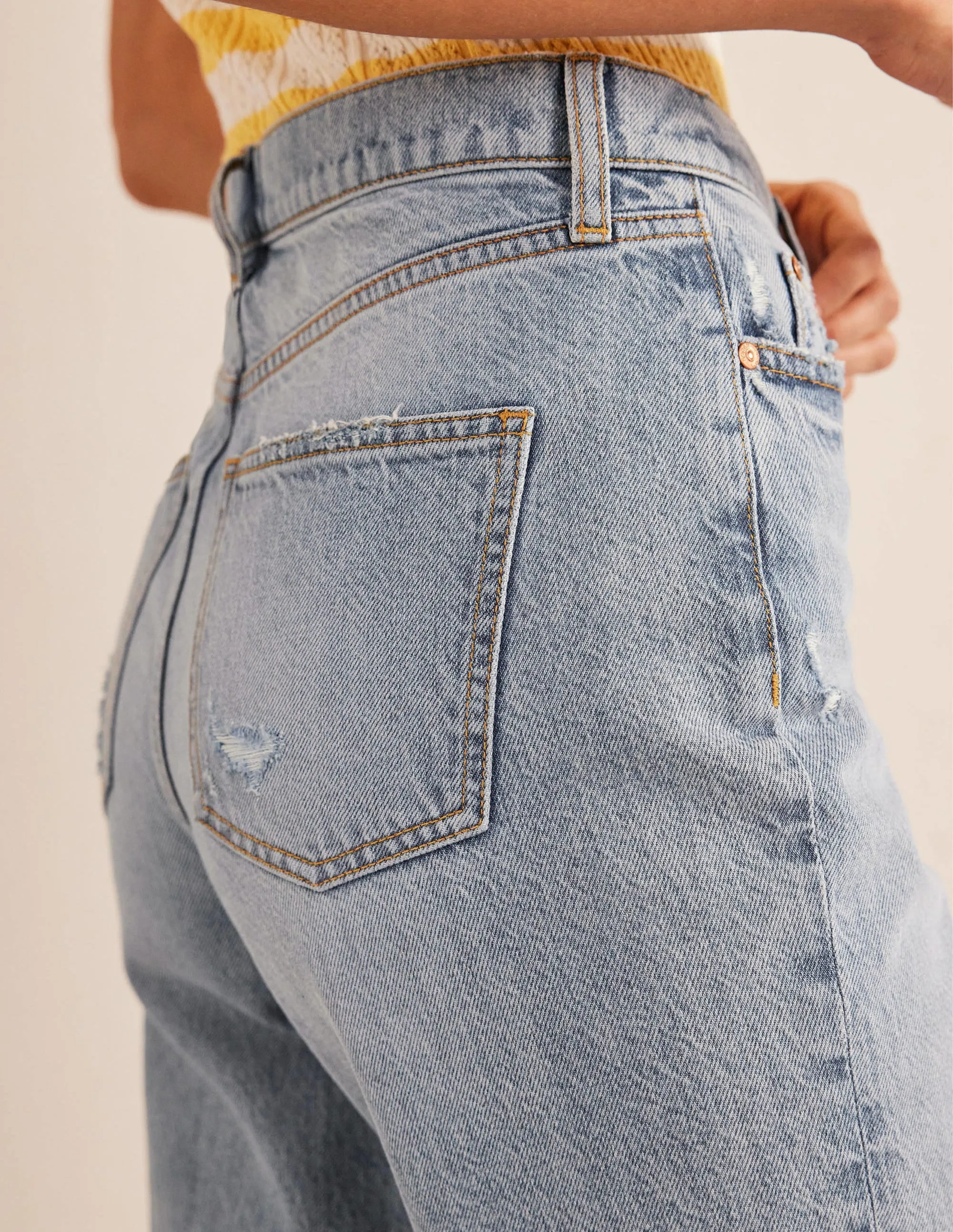 Mid Rise Loose Jeans-Mid Wash