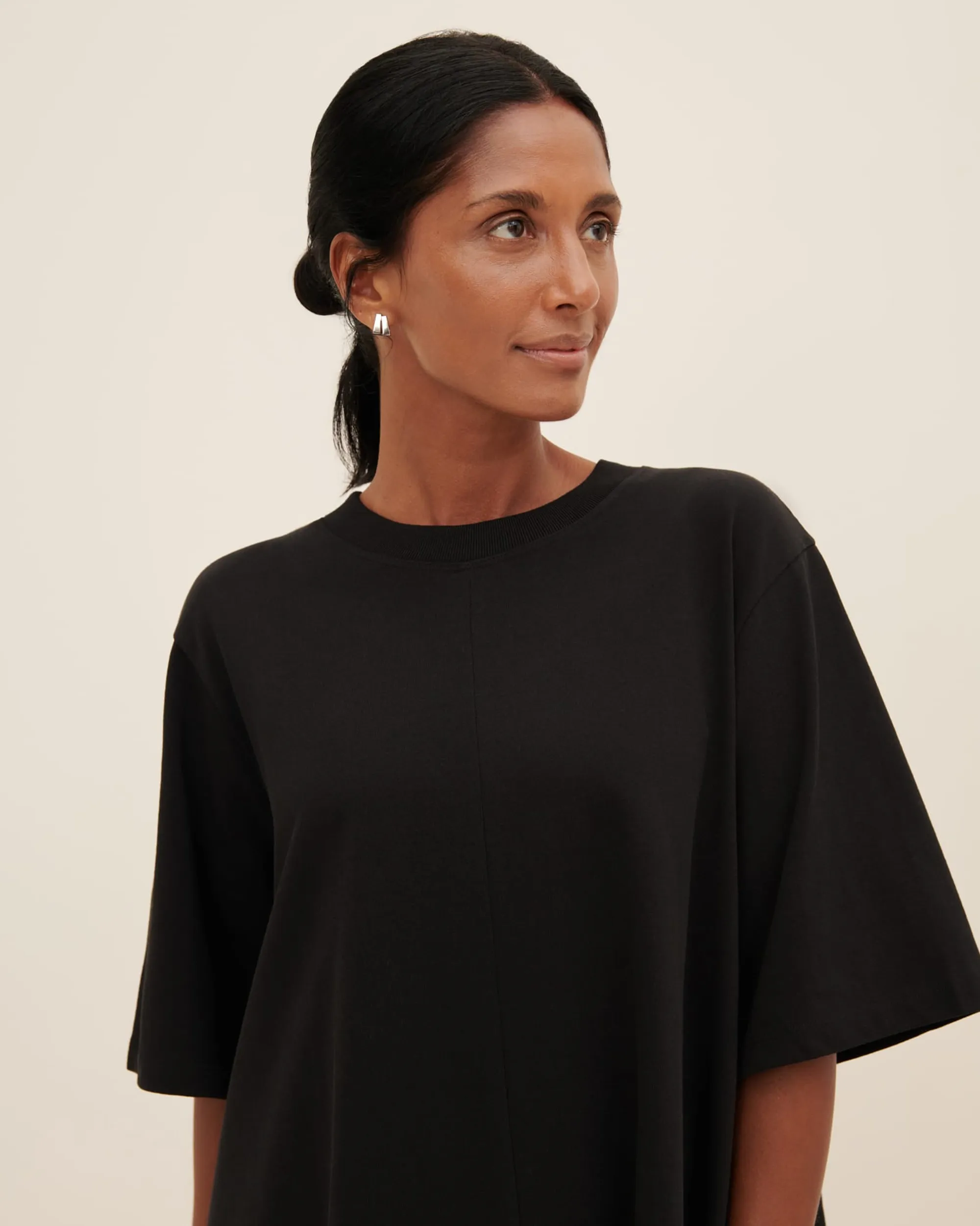 Silhouette Dress - Black