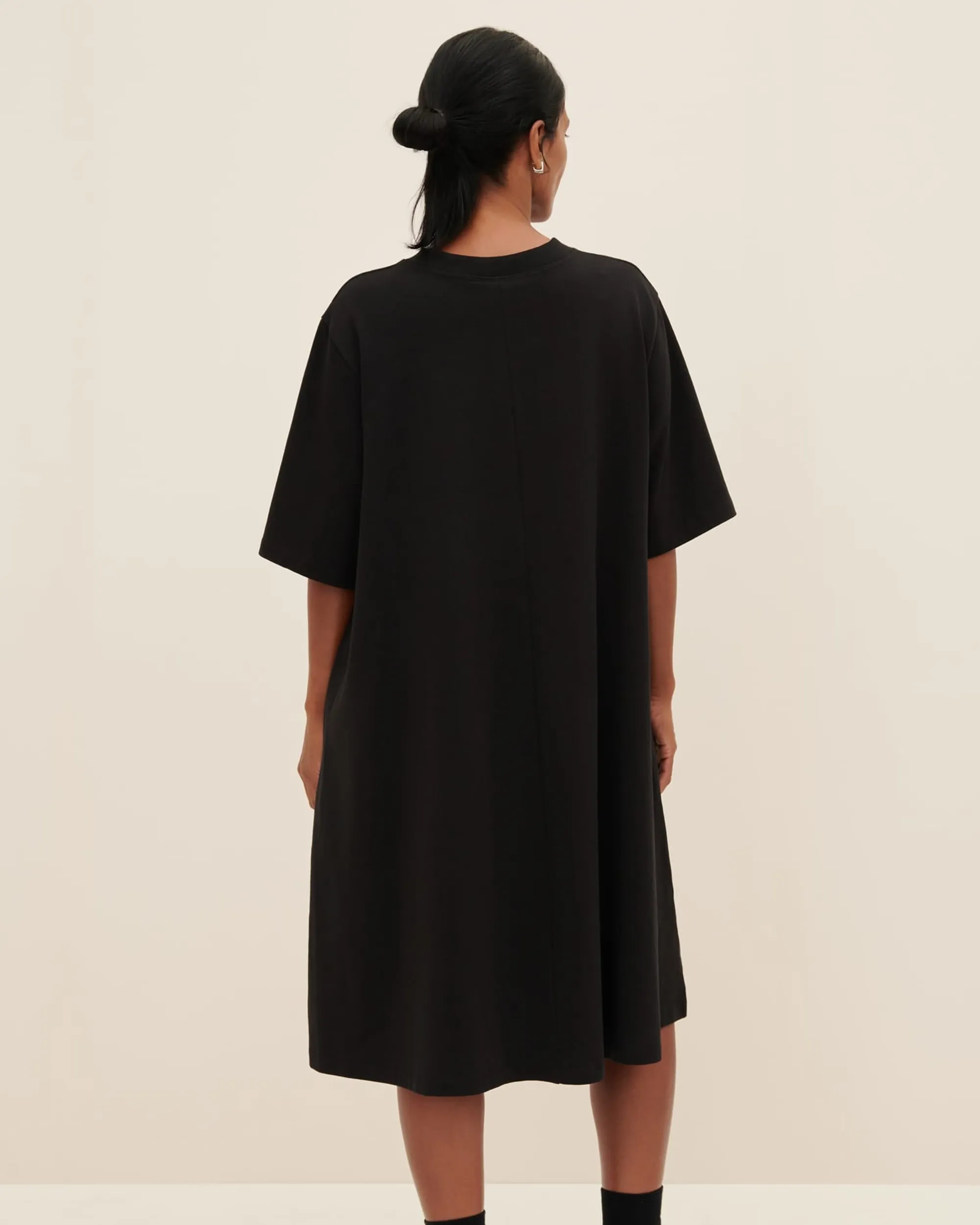 Silhouette Dress - Black