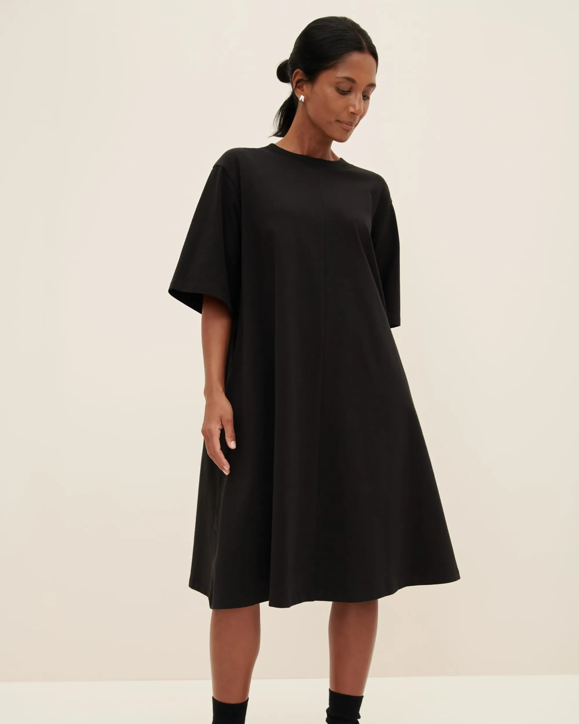 Silhouette Dress - Black