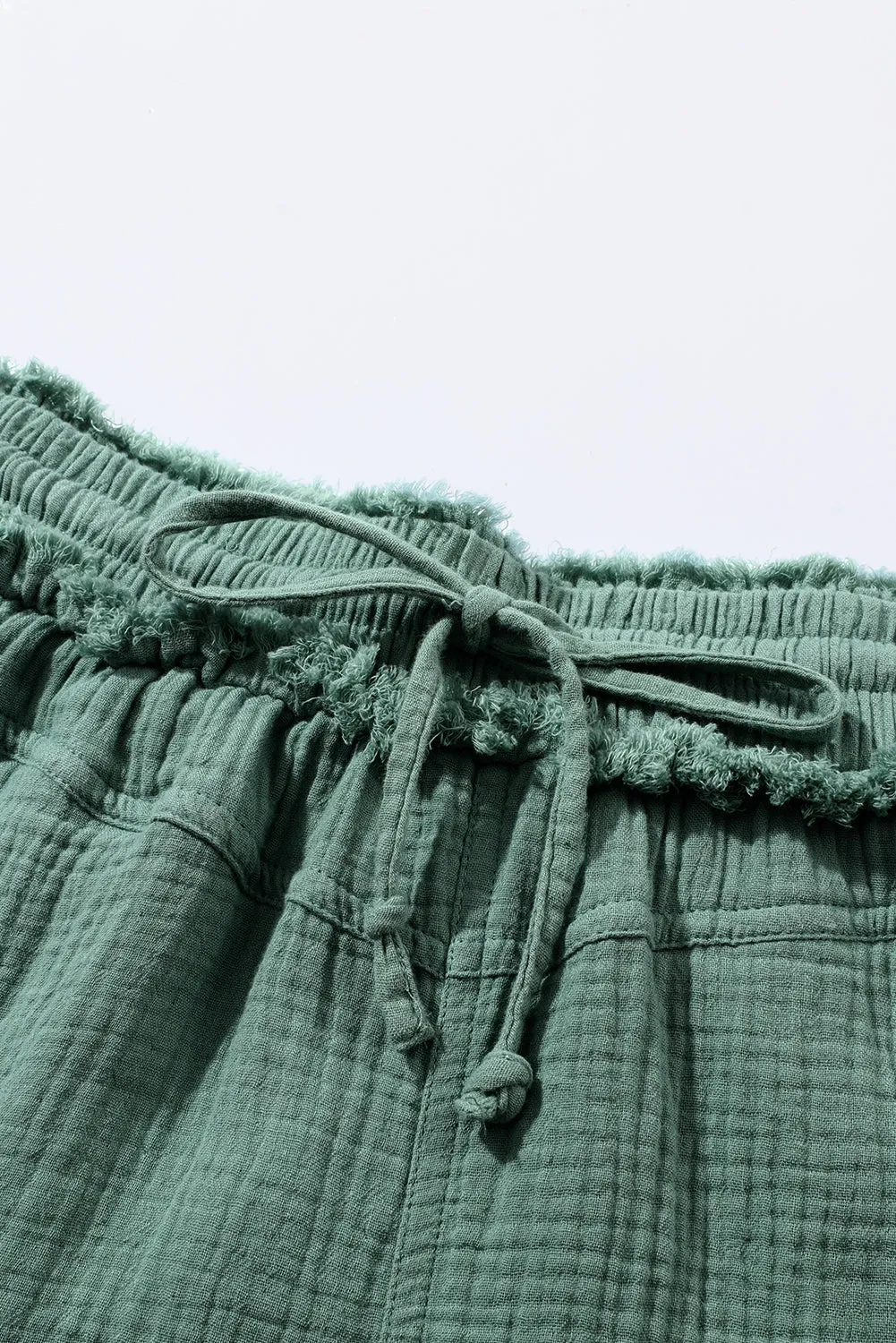 White Crinkled Raw Edge Casual Shorts