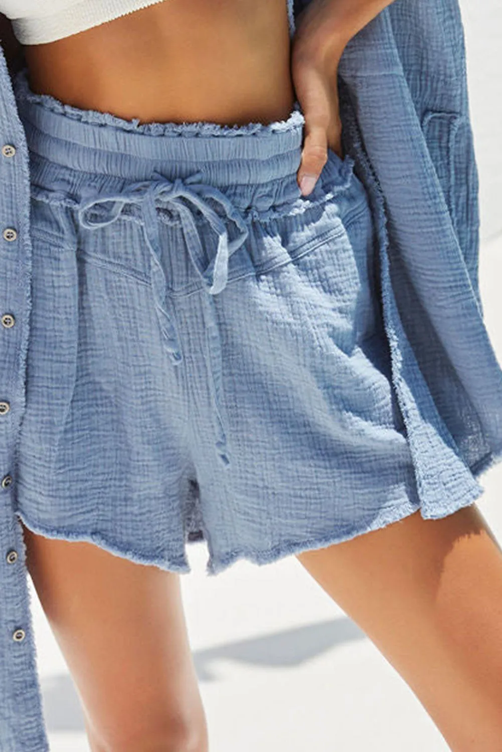 White Crinkled Raw Edge Casual Shorts