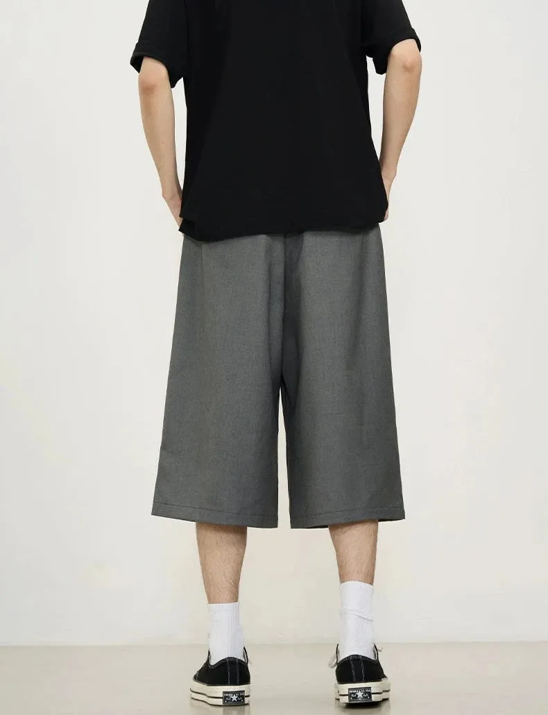 Wide-Leg Pleated Bermuda Shorts