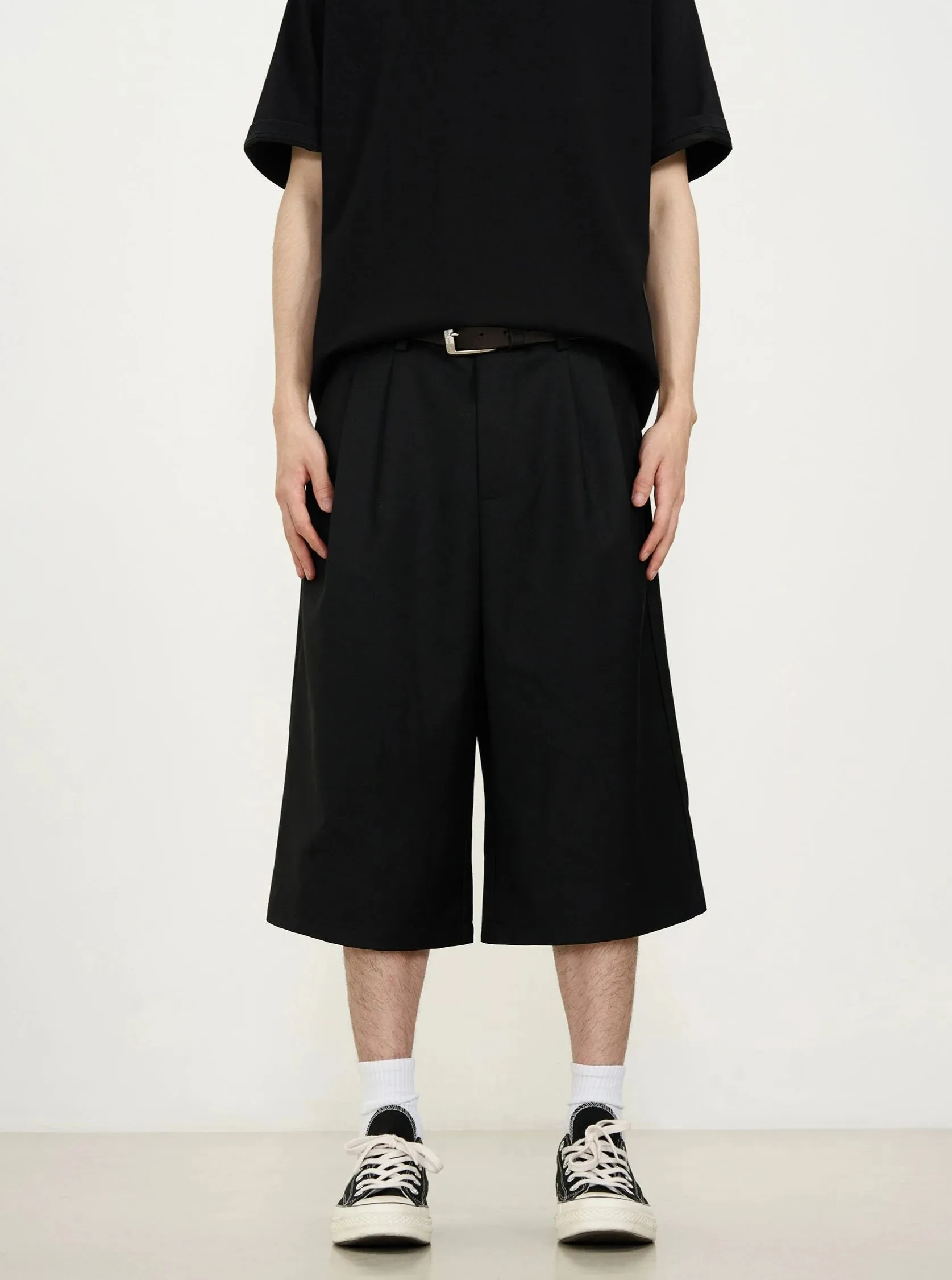 Wide-Leg Pleated Bermuda Shorts